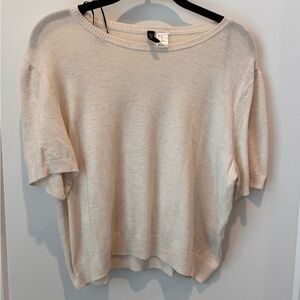 Divided Beige Short Sleeve Top‎